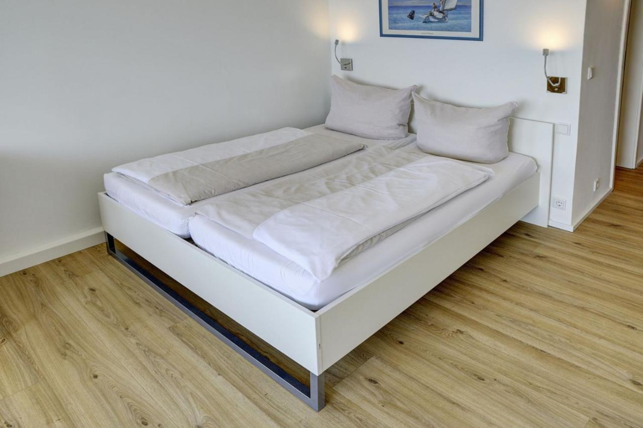גלוקסבורג Fewo1846 Intermar - Strandbude - Studioapartment Mit Balkon Und Meerblick מראה חיצוני תמונה